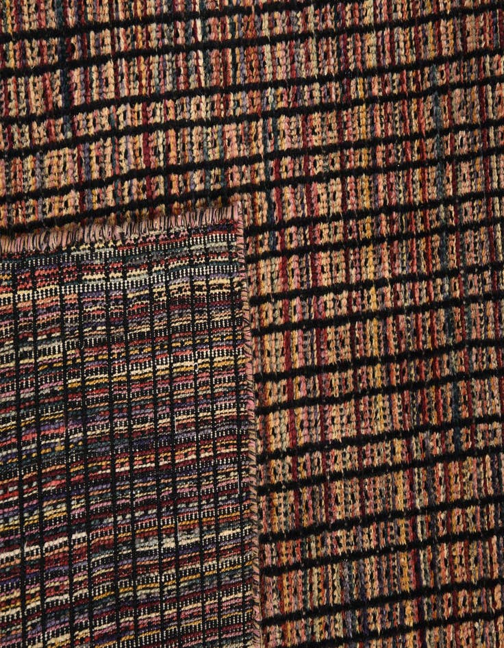 Detail image of  6' 8 x 10'  Hand Knotted Darya Wool Rug