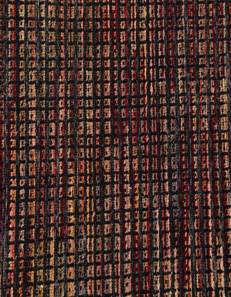 Detail image of  5' 6 x 8'  Hand Knotted Darya Wool Rug