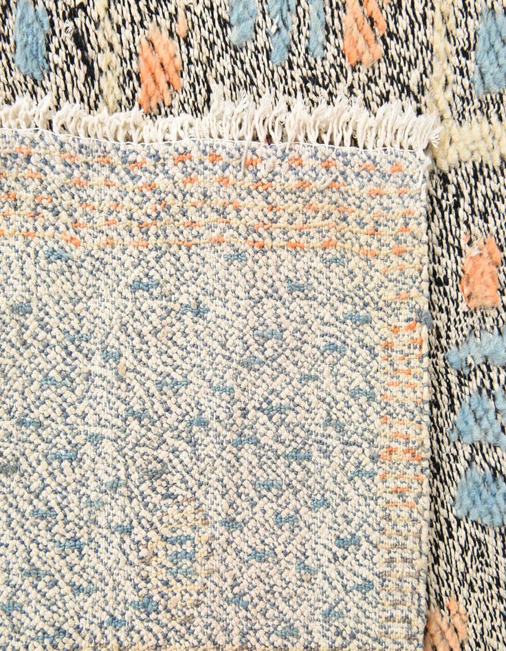 Detail image of  4' 11 x 7' 1  Hand Knotted Darya Wool Rug