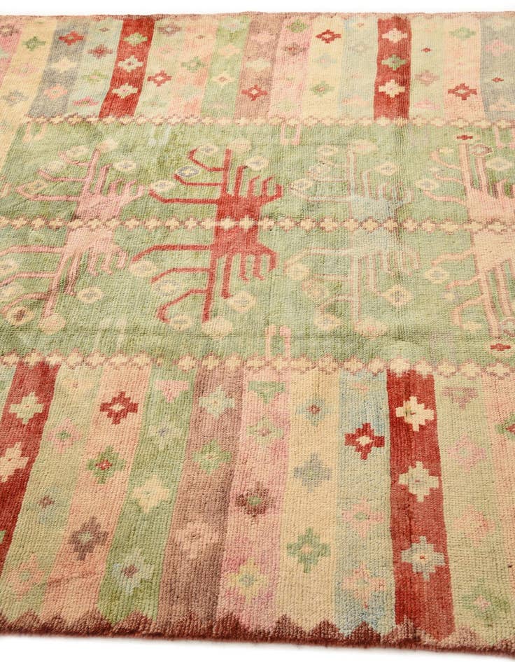 Detail image of  5' 6 x 6' 11  Hand Knotted Darya Wool Rug