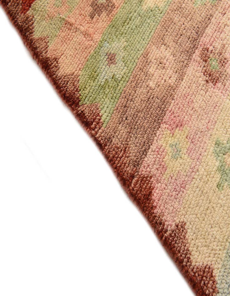 Detail image of  5' 6 x 6' 11  Hand Knotted Darya Wool Rug