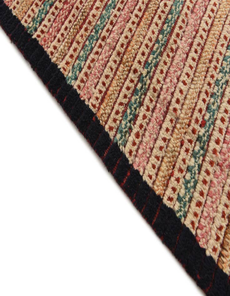 Detail image of  7' 10 x 10' 4  Hand Knotted Darya Wool Rug