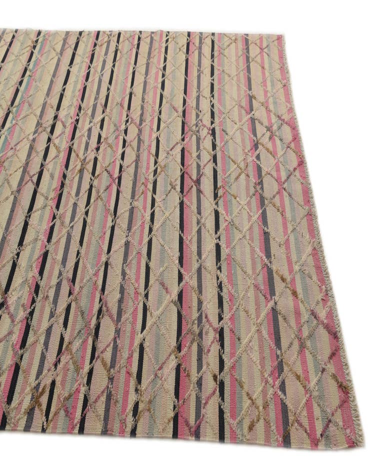 Detail image of  6' 3 x 10' 3  Hand Knotted Darya Wool Rug