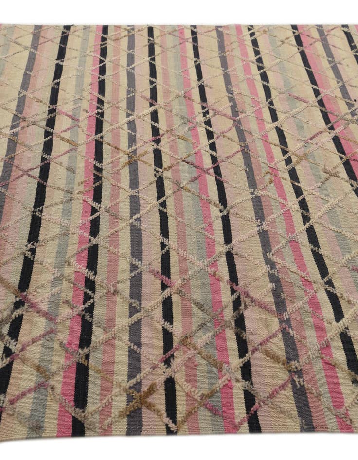 Detail image of  6' 3 x 10' 3  Hand Knotted Darya Wool Rug