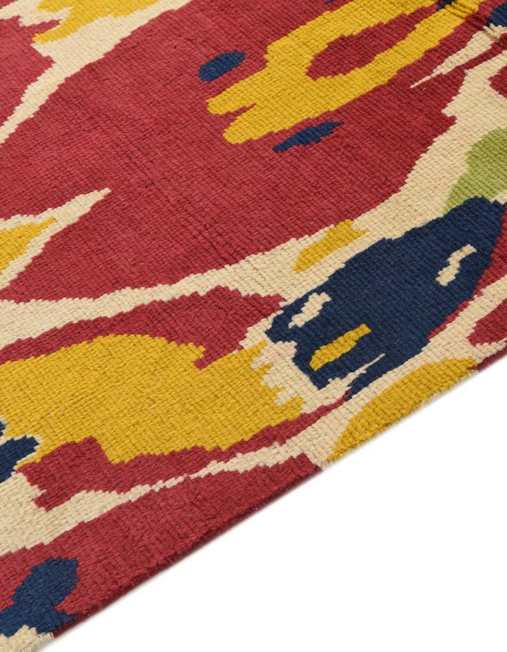 Detail image of  5' 2 x 8' 8  Hand Knotted Darya Wool Rug