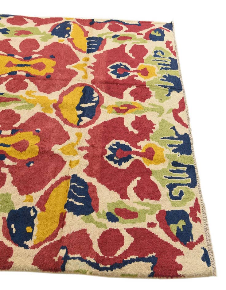 Detail image of  5' 4 x 8'  Hand Knotted Darya Wool Rug