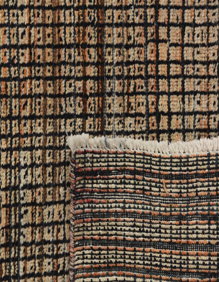 Detail image of  6' 1 x 9' 2  Hand Knotted Darya Wool Rug