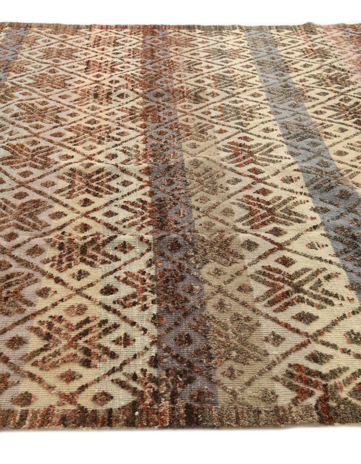 Detail image of  9' x 12' 2  Hand Knotted Darya Wool Rug