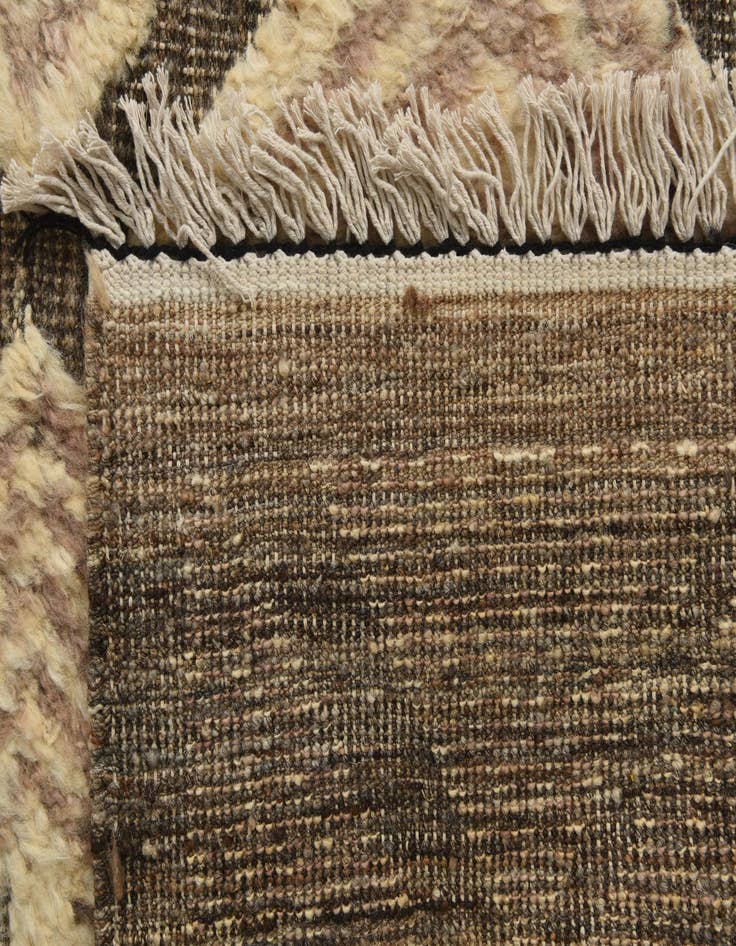 Detail image of  8' 3 x 10' 5  Hand Knotted Darya Wool Rug