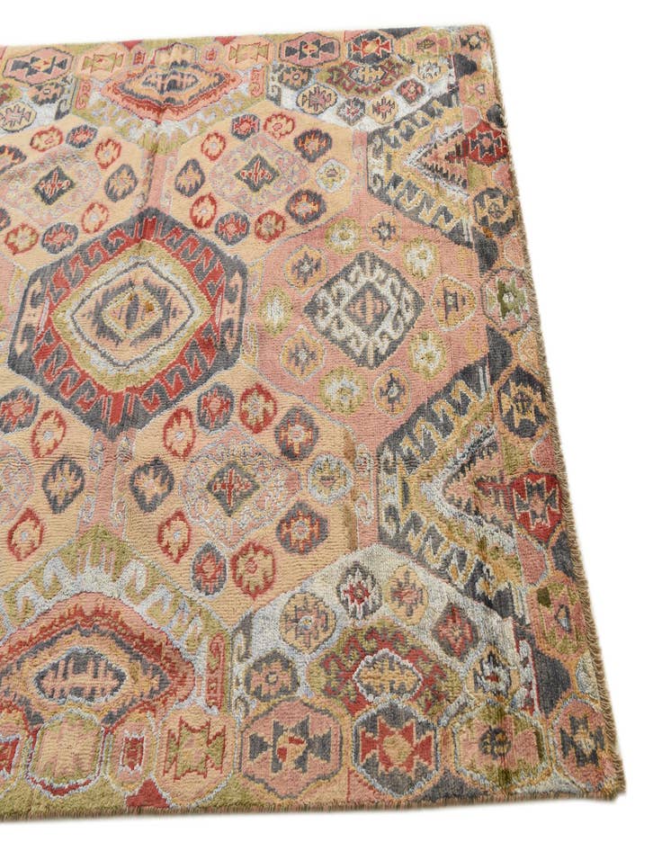 Detail image of  5' 4 x 7' 8  Hand Knotted Darya Rug
