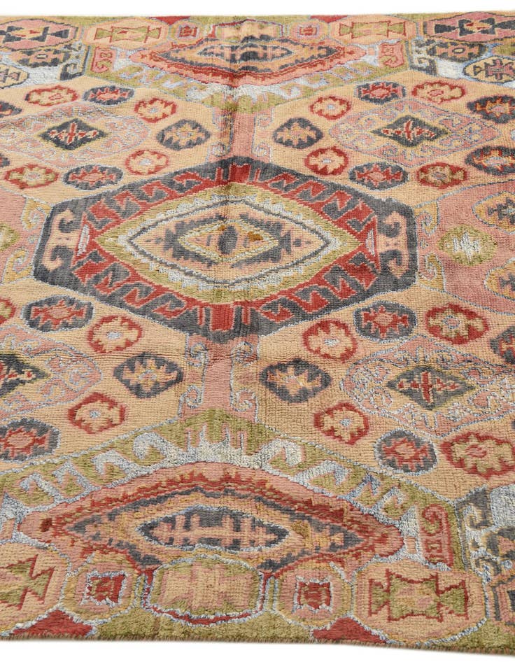 Detail image of  5' 4 x 7' 8  Hand Knotted Darya Rug