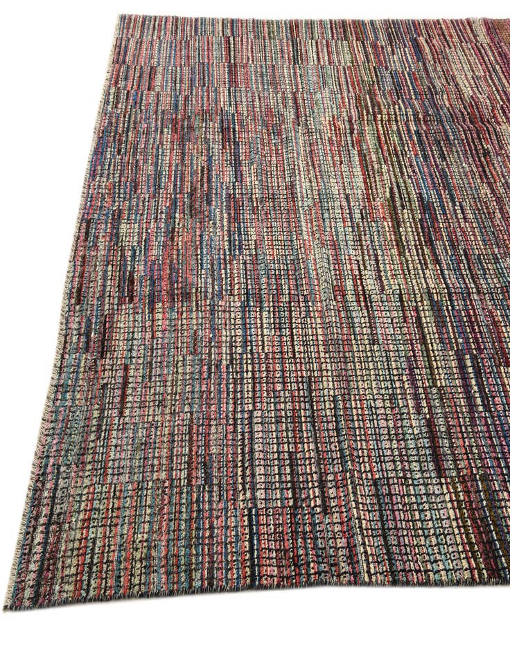 Detail image of  7' 8 x 10'  Hand Knotted Darya Wool Rug