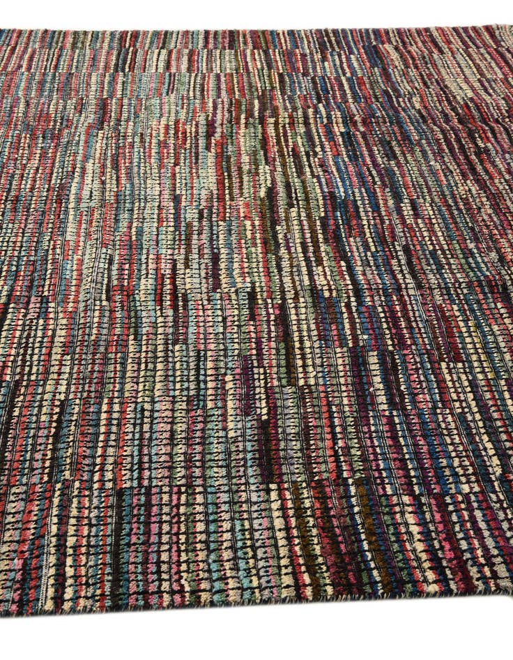 Detail image of  7' 8 x 10'  Hand Knotted Darya Wool Rug