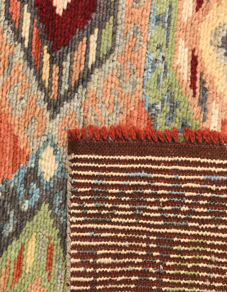 Detail image of  4' 1 x 6' 10  Hand Knotted Darya Wool Rug