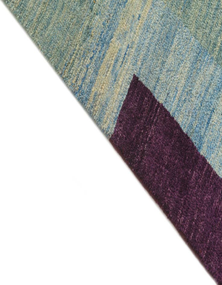 Detail image of  6' 6 x 9' 9  Hand Knotted Darya Wool Rug