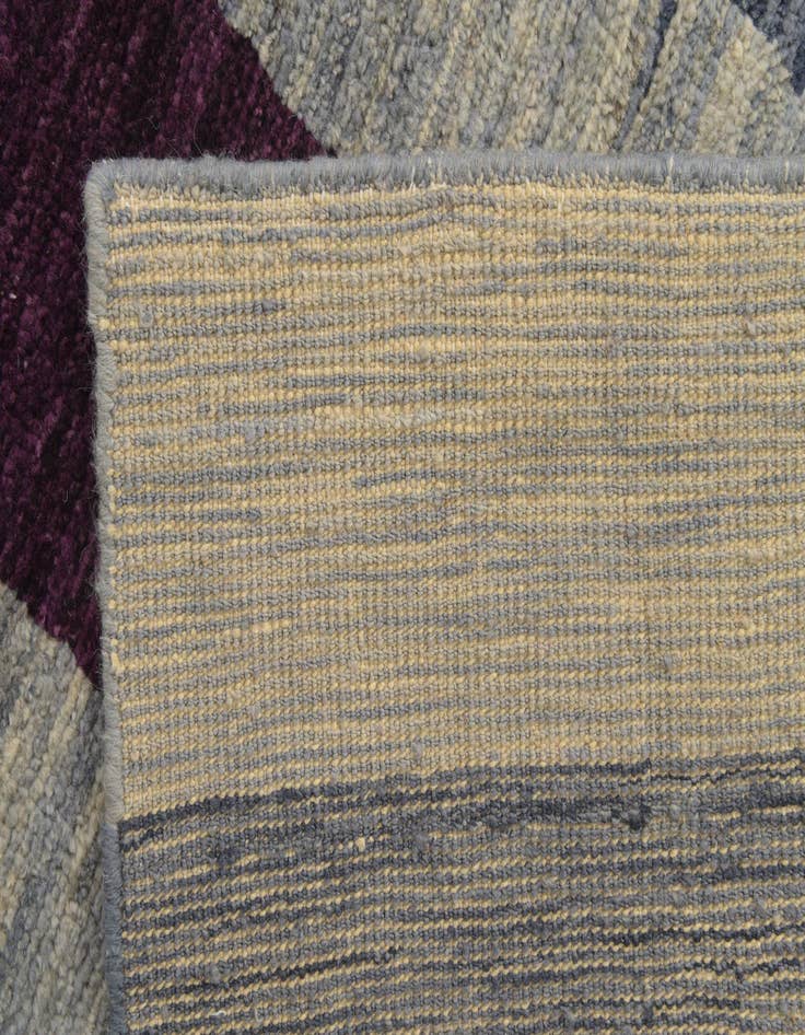 Detail image of  6' 6 x 9' 9  Hand Knotted Darya Wool Rug