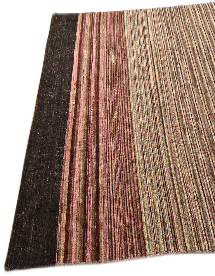 Detail image of  6' 4 x 9' 11  Hand Knotted Darya Wool Rug