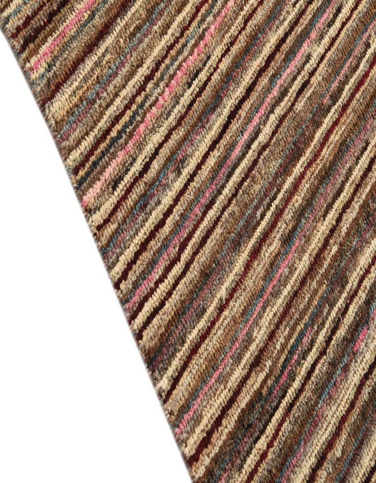 Detail image of  6' 4 x 9' 11  Hand Knotted Darya Wool Rug