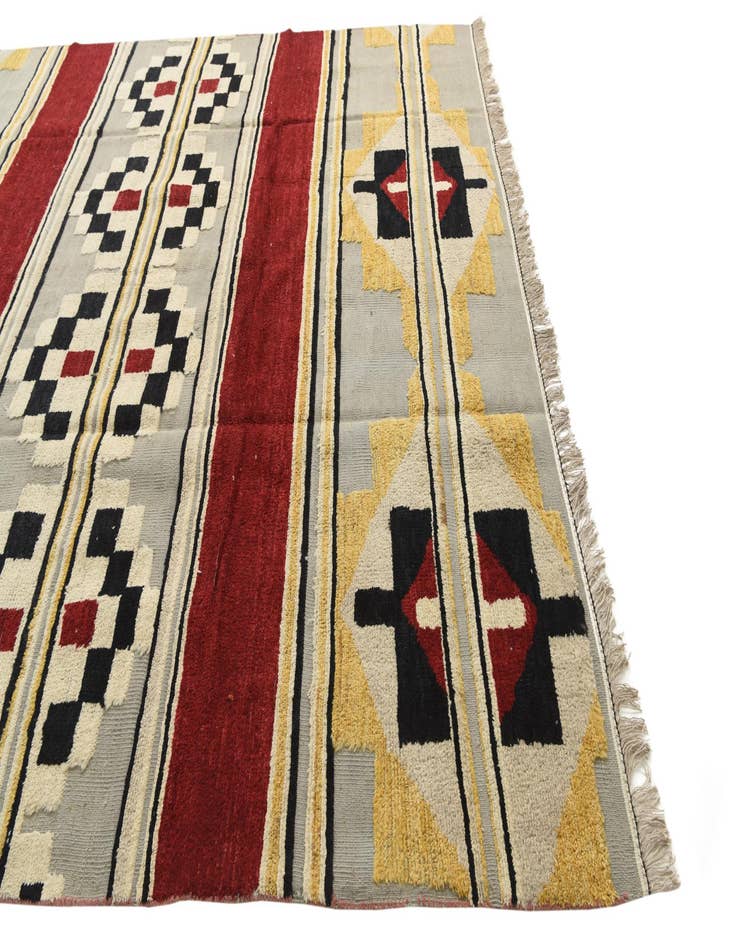 Detail image of  8' 4 x 10' 1  Hand Knotted Darya Wool Rug