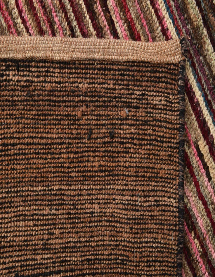 Detail image of  6' x 9' 2  Hand Knotted Darya Wool Rug