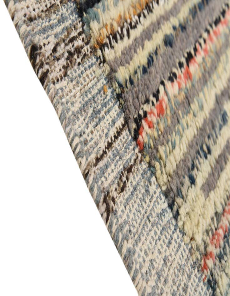 Detail image of  13' 6 x 20' 9  Hand Knotted Darya Wool Rug