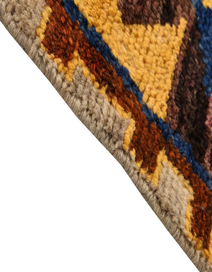 Detail image of  5' 4 x 8'  Hand Knotted Darya Rug