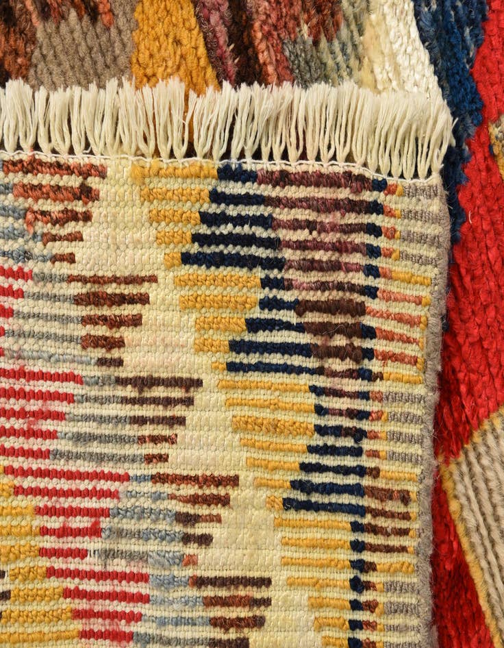 Detail image of  5' 4 x 8'  Hand Knotted Darya Rug