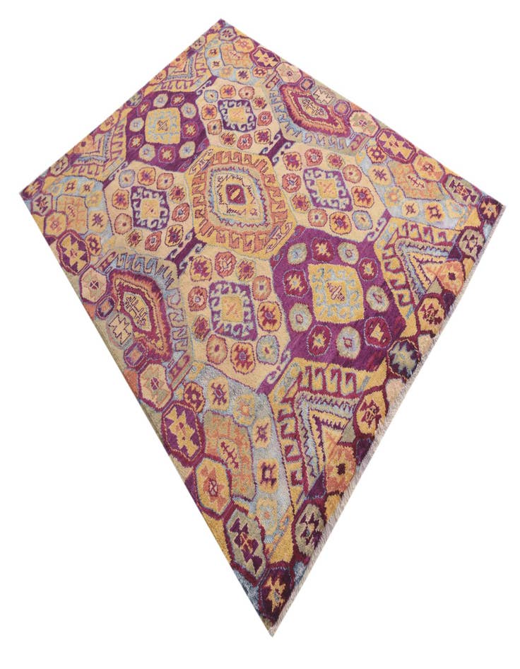 Detail image of  5' 9 x 7' 8  Hand Knotted Darya Rug