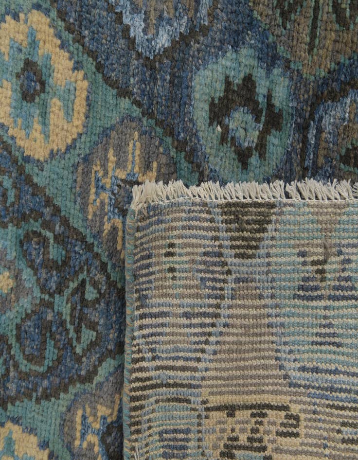 Detail image of  5' 2 x 7' 10  Hand Knotted Darya Rug