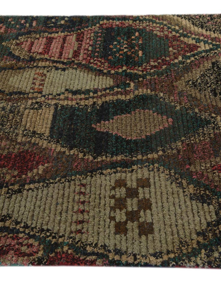 Detail image of  5' 3 x 8'  Hand Knotted Darya Wool Rug
