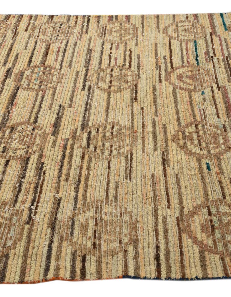 Detail image of  6' 2 x 9' 8  Hand Knotted Darya Wool Rug