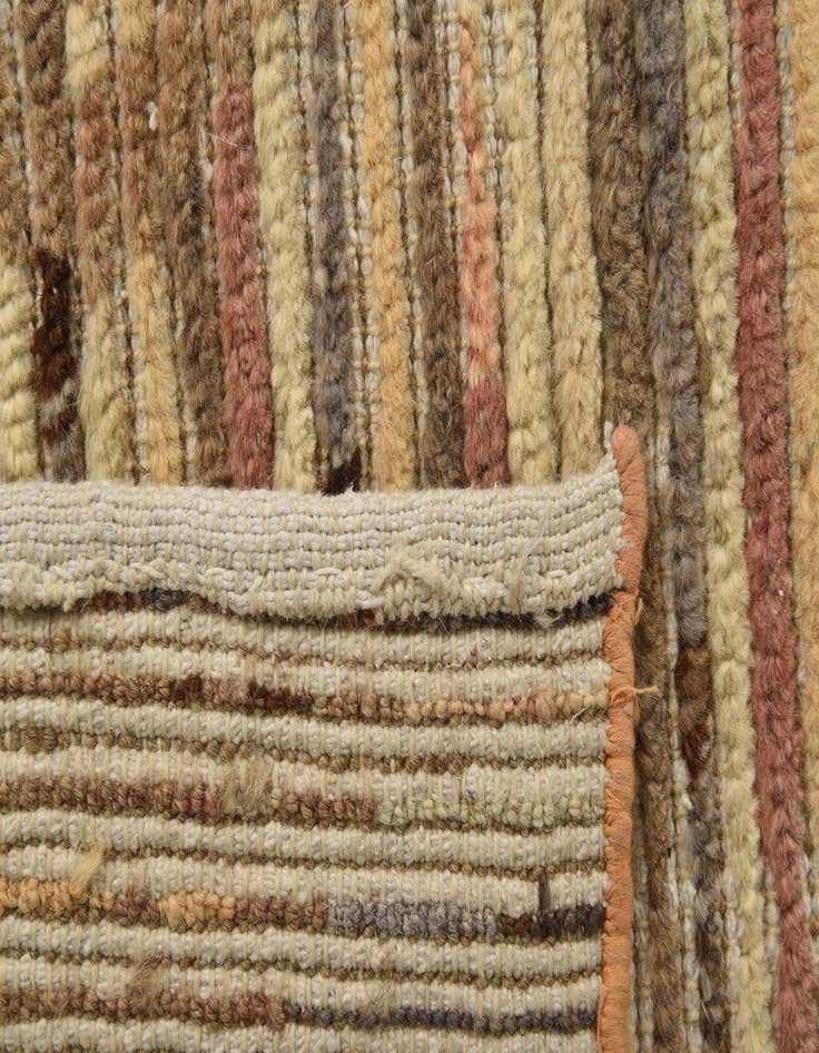 Detail image of  6' 2 x 9' 8  Hand Knotted Darya Wool Rug