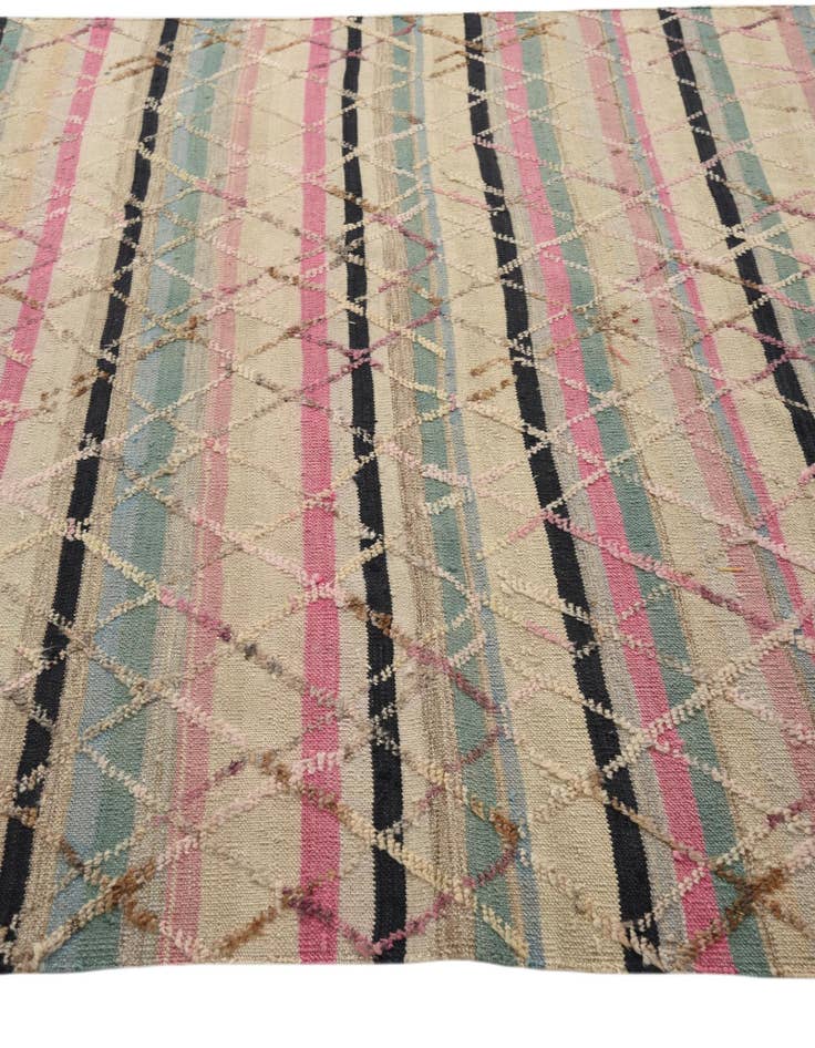 Detail image of  6' 5 x 10' 2  Hand Knotted Darya Wool Rug