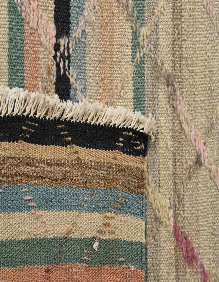 Detail image of  6' 5 x 10' 2  Hand Knotted Darya Wool Rug