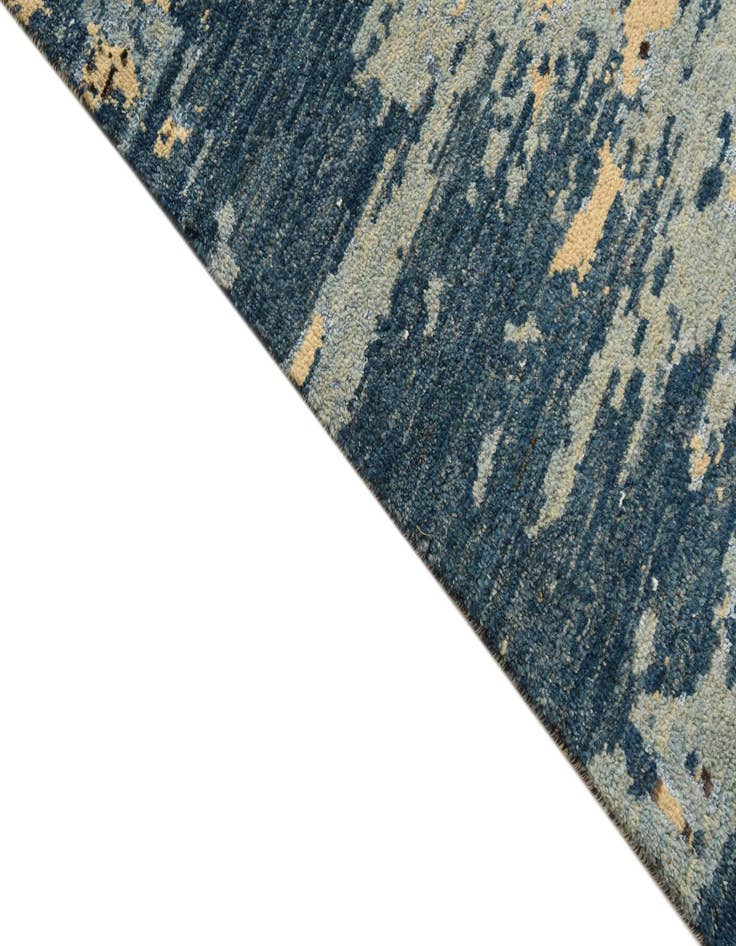 Detail image of  6' 1 x 9' 1  Hand Knotted Darya Rug