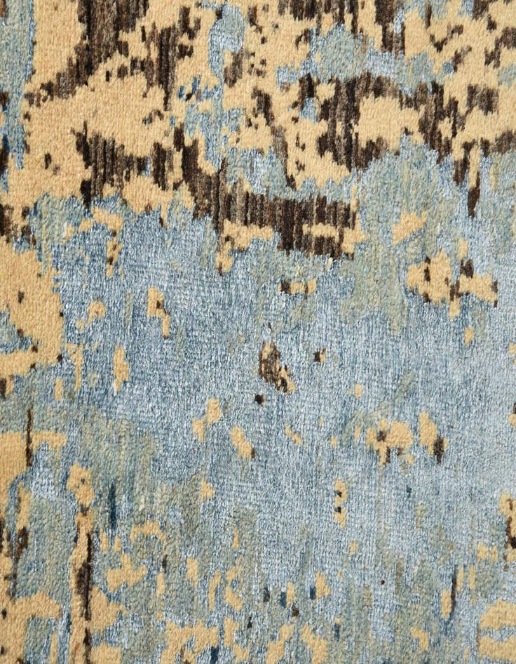 Detail image of  6' 1 x 9' 1  Hand Knotted Darya Rug