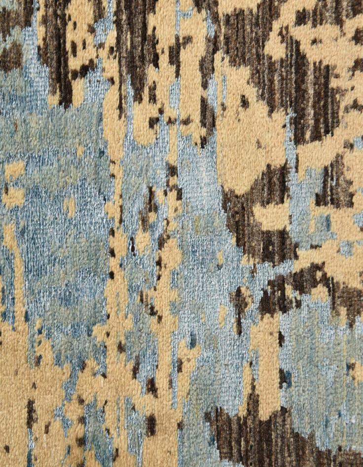 Detail image of  6' 1 x 9' 1  Hand Knotted Darya Rug