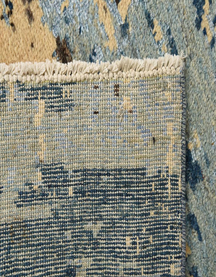 Detail image of  6' 1 x 9' 1  Hand Knotted Darya Rug