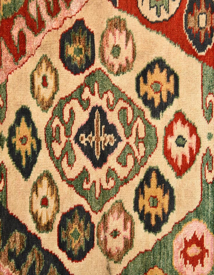 Detail image of  8' x 10' 5  Hand Knotted Darya Rug