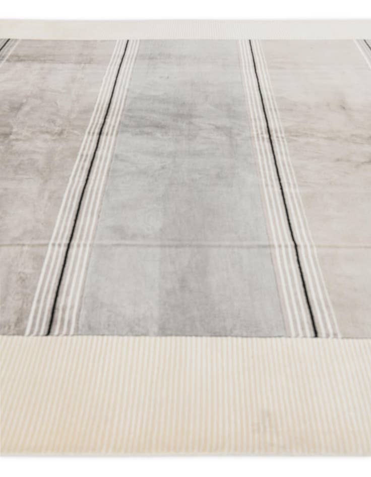 Detail image of  7' 9 x 9' 10  Hand Knotted Darya Wool Rug