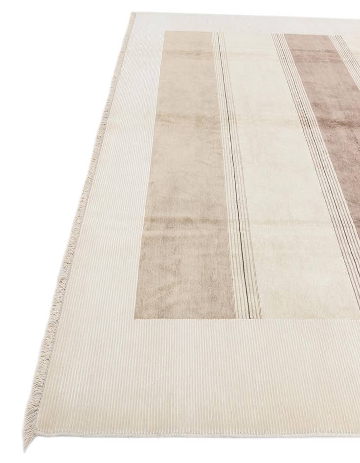 Detail image of  7' 10 x 9' 10  Hand Knotted Darya Wool Rug