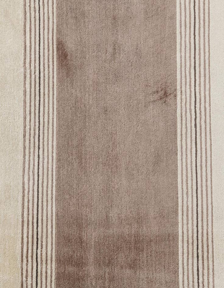 Detail image of  7' 10 x 9' 10  Hand Knotted Darya Wool Rug