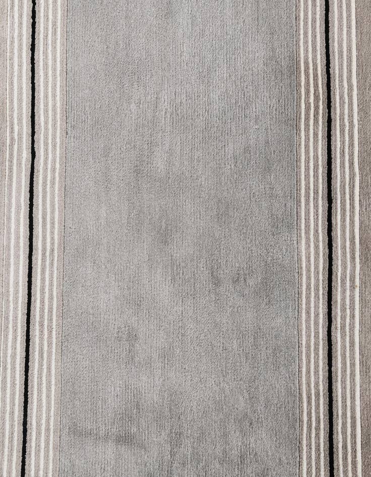 Detail image of  7' 9 x 9' 8  Hand Knotted Darya Wool Rug