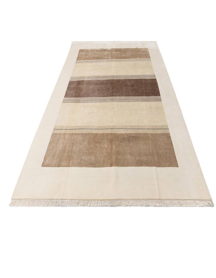 Detail image of  8' 2 x 9' 9  Hand Knotted Darya Wool Rug