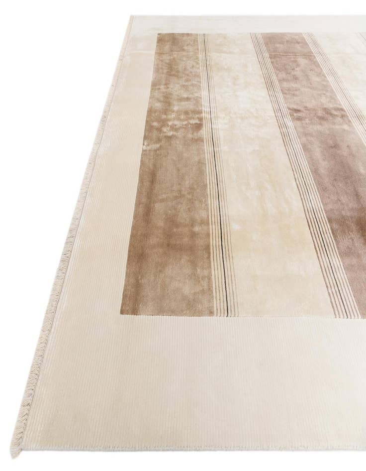 Detail image of  8' 2 x 9' 9  Hand Knotted Darya Wool Rug