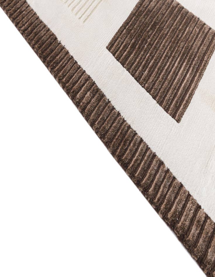 Detail image of  8' 2 x 12'  Hand Knotted Darya Wool Rug