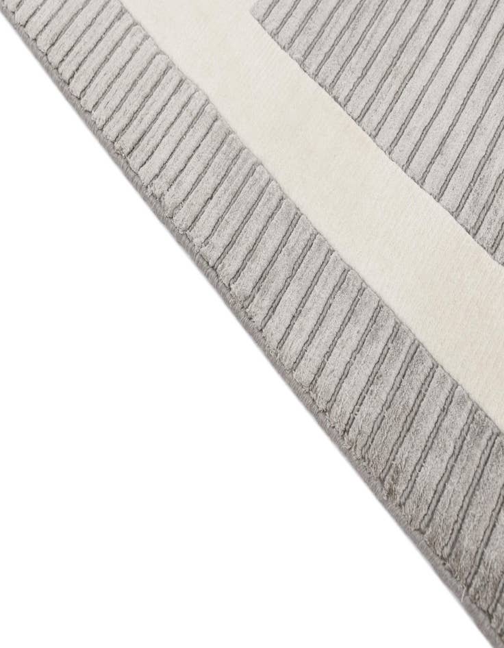 Detail image of  8' 2 x 11' 6  Hand Knotted Darya Wool Rug