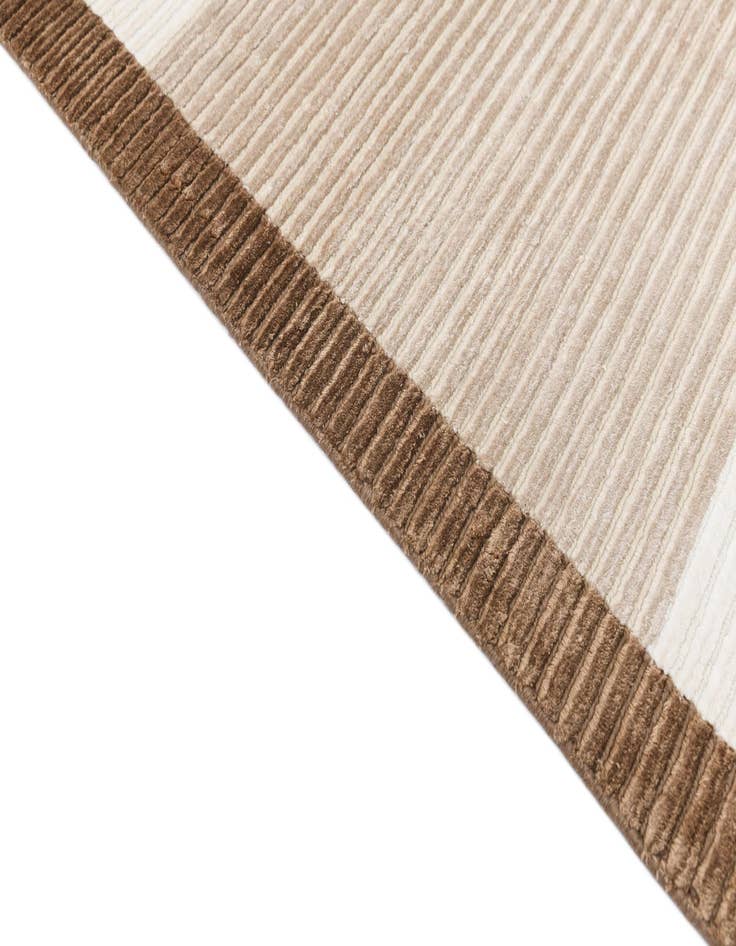 Detail image of  8' 3 x 11' 6  Hand Knotted Darya Wool Rug