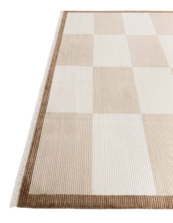 Detail image of  6' 5 x 9' 7  Hand Knotted Darya Wool Rug