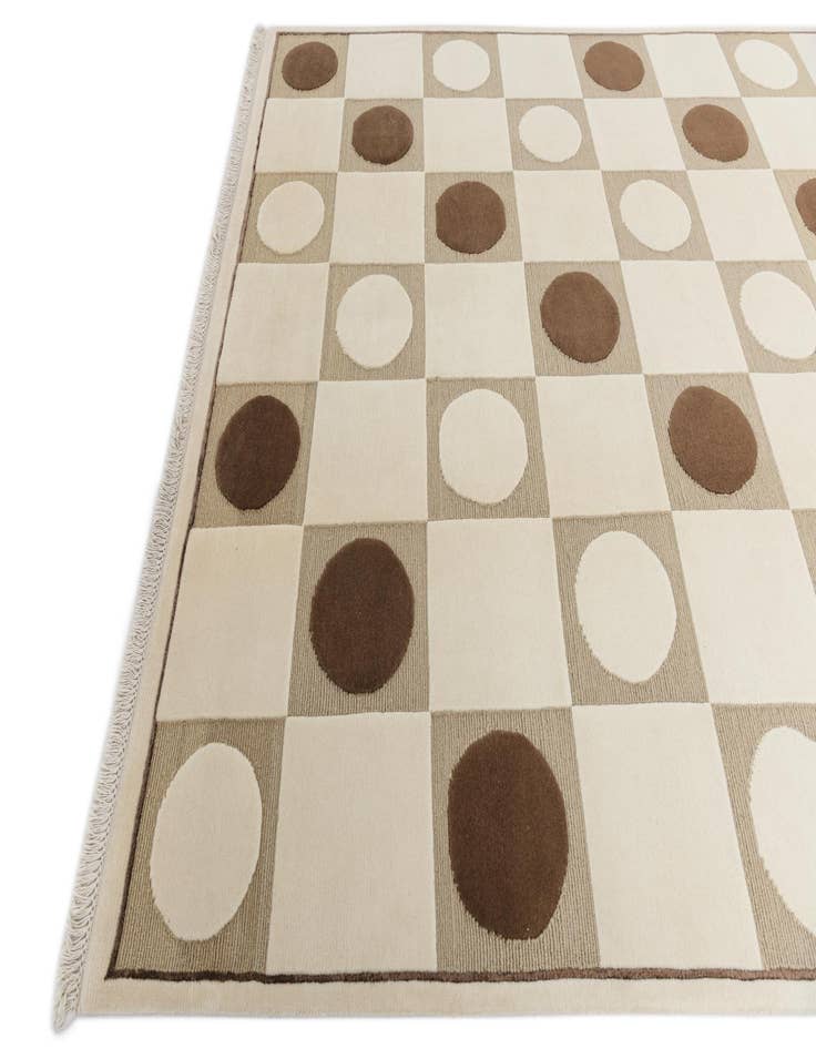 Detail image of  6' 6 x 9' 10  Hand Knotted Darya Wool Rug